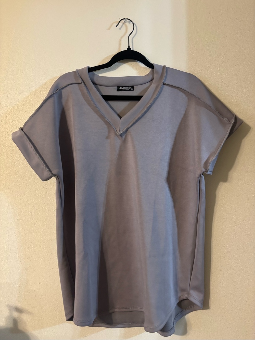 HEIMISH USA Short Sleeve V-Neck Tee in Light Gray
